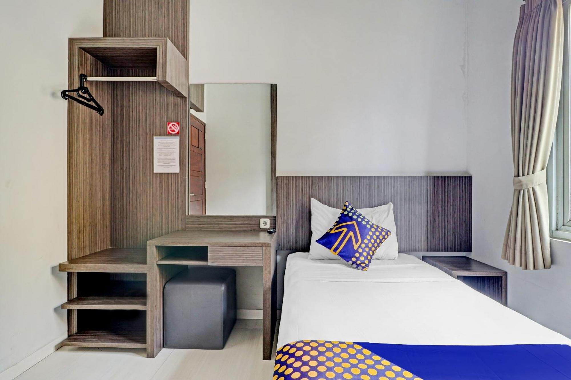 Hotel O Cihampelas Near Ciwalk Formerly D'River Guest House Bandung Luaran gambar