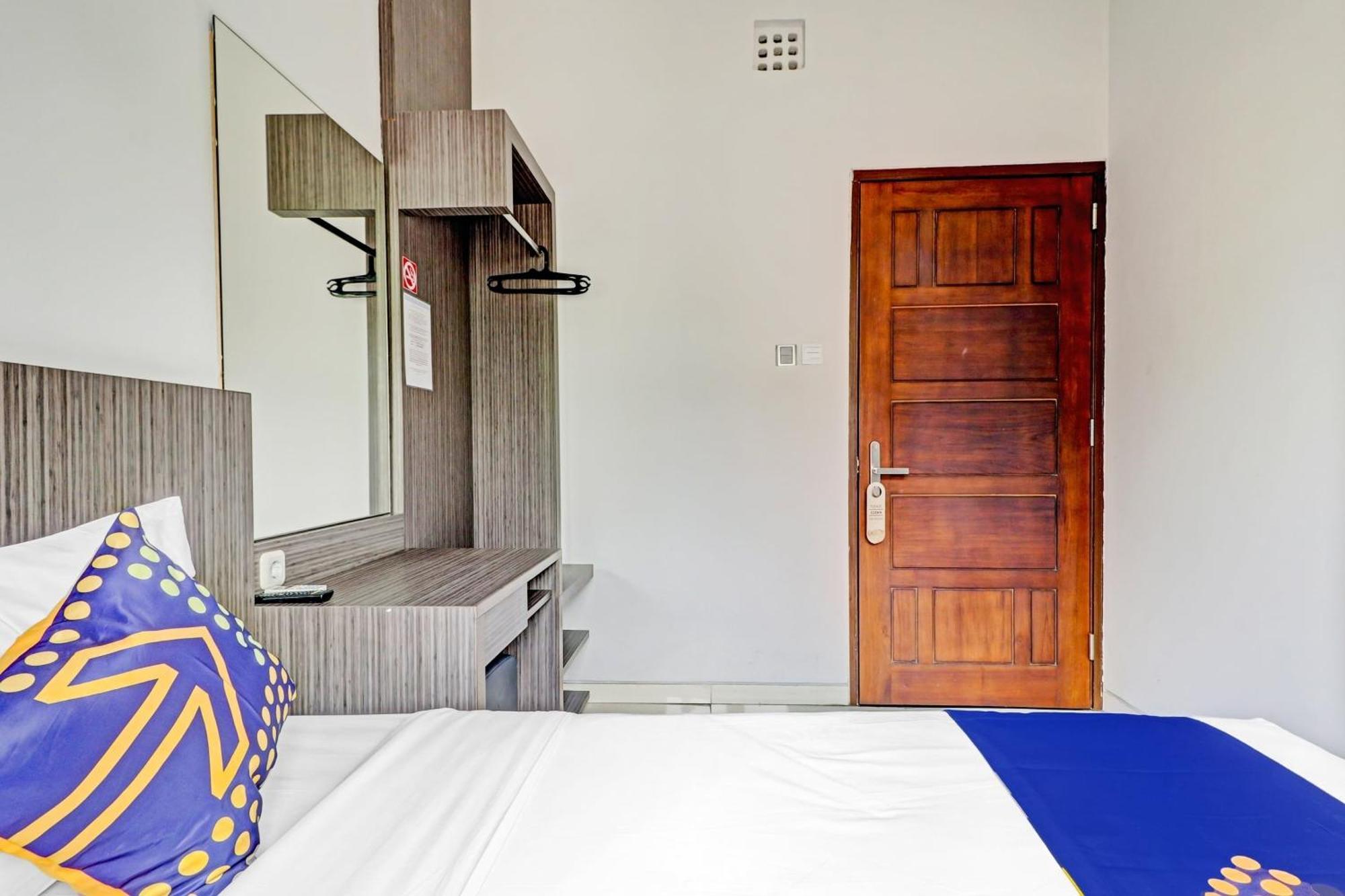 Hotel O Cihampelas Near Ciwalk Formerly D'River Guest House Bandung Luaran gambar