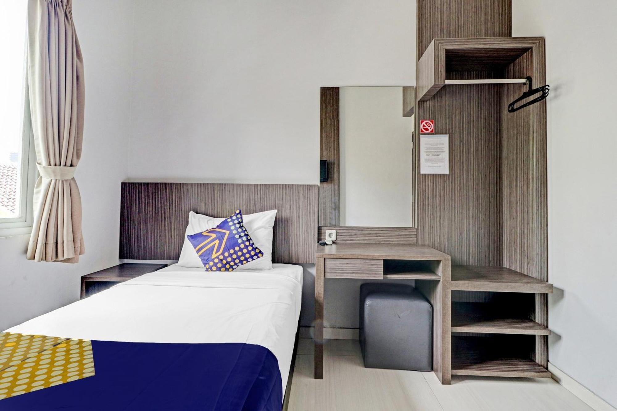 Hotel O Cihampelas Near Ciwalk Formerly D'River Guest House Bandung Luaran gambar