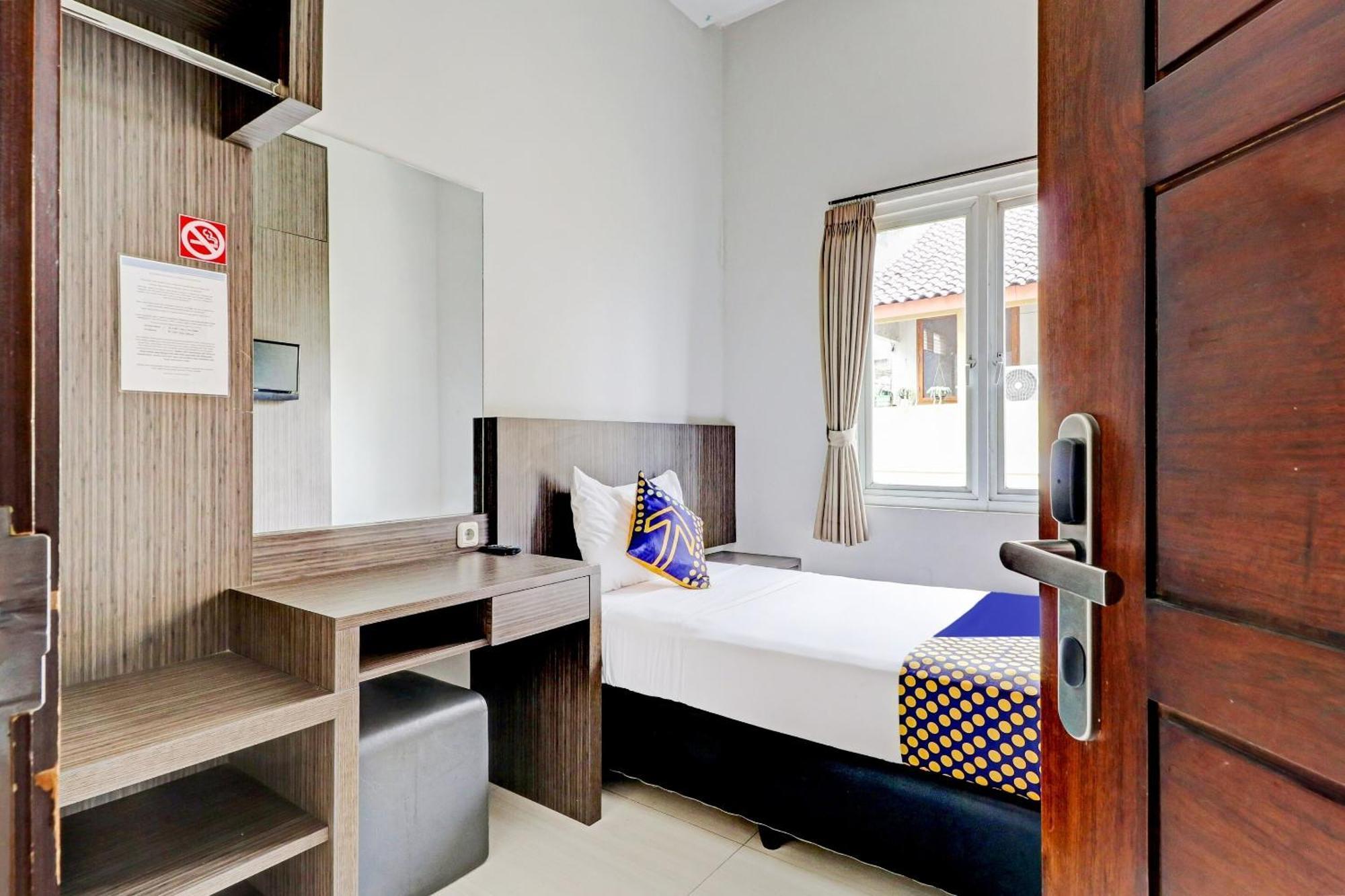 Hotel O Cihampelas Near Ciwalk Formerly D'River Guest House Bandung Luaran gambar