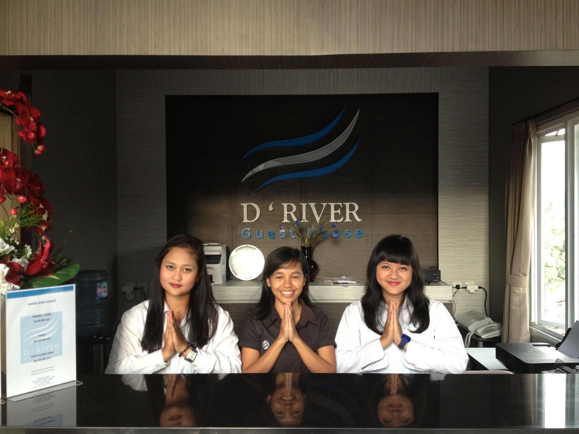 Hotel O Cihampelas Near Ciwalk Formerly D'River Guest House Bandung Luaran gambar